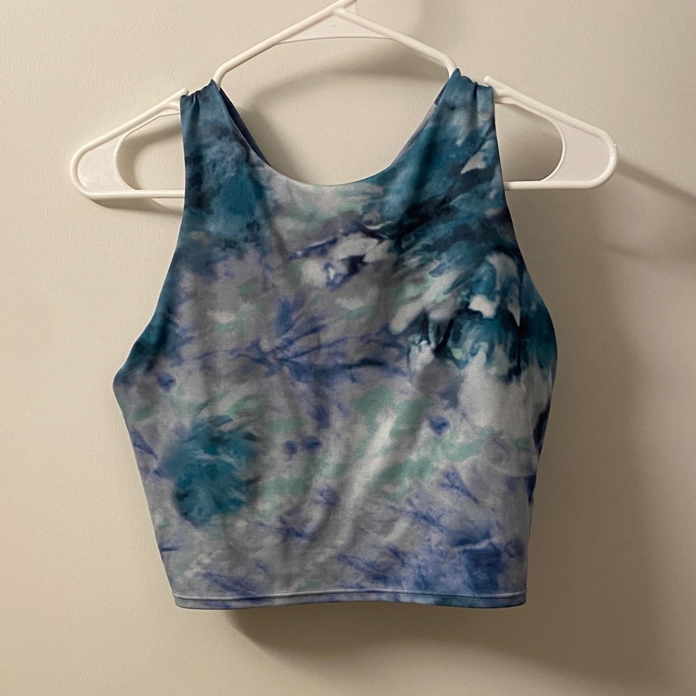 Athleta Ocean Blue and White Conscious Crop Top